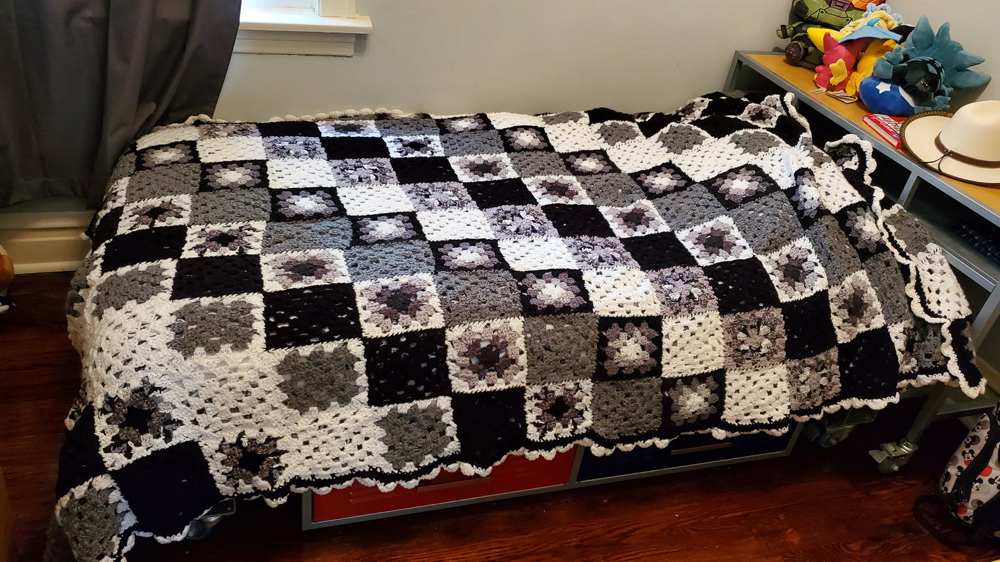 Black and White Afghan Set