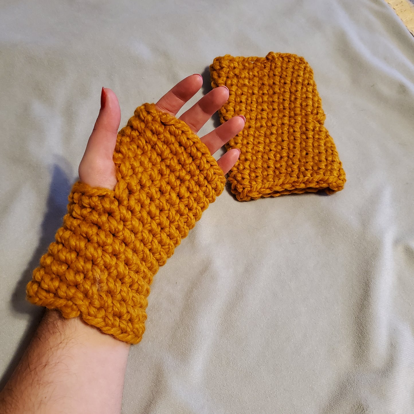 Woolease Fingerless Gloves ( Gold )