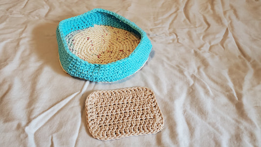 Blue and Beige Fruit Bowl Set