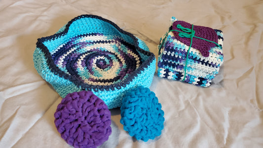 Blue Purple and White Fruit Bowl Set