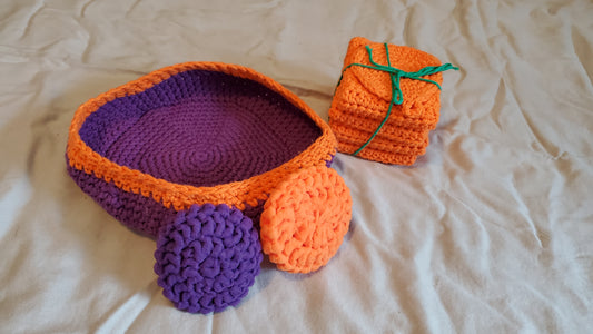 Orange and Purple Fruit Bowl Set