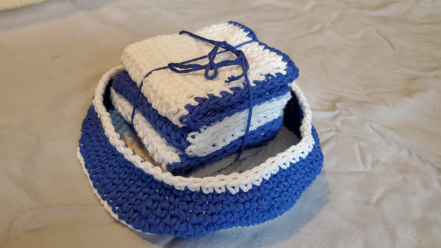 Blue and White Fruit bowl set