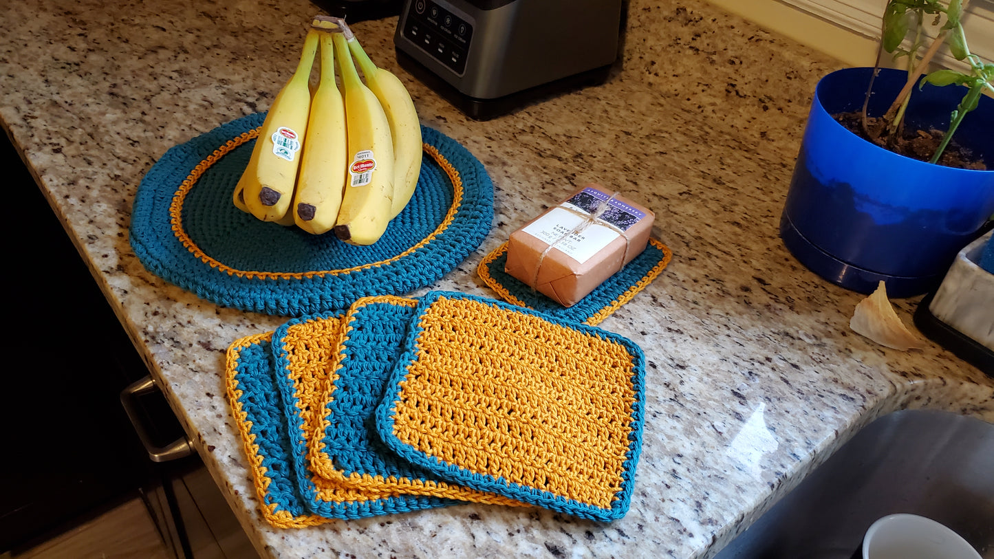 Blue and Gold Fruit Bowl Set