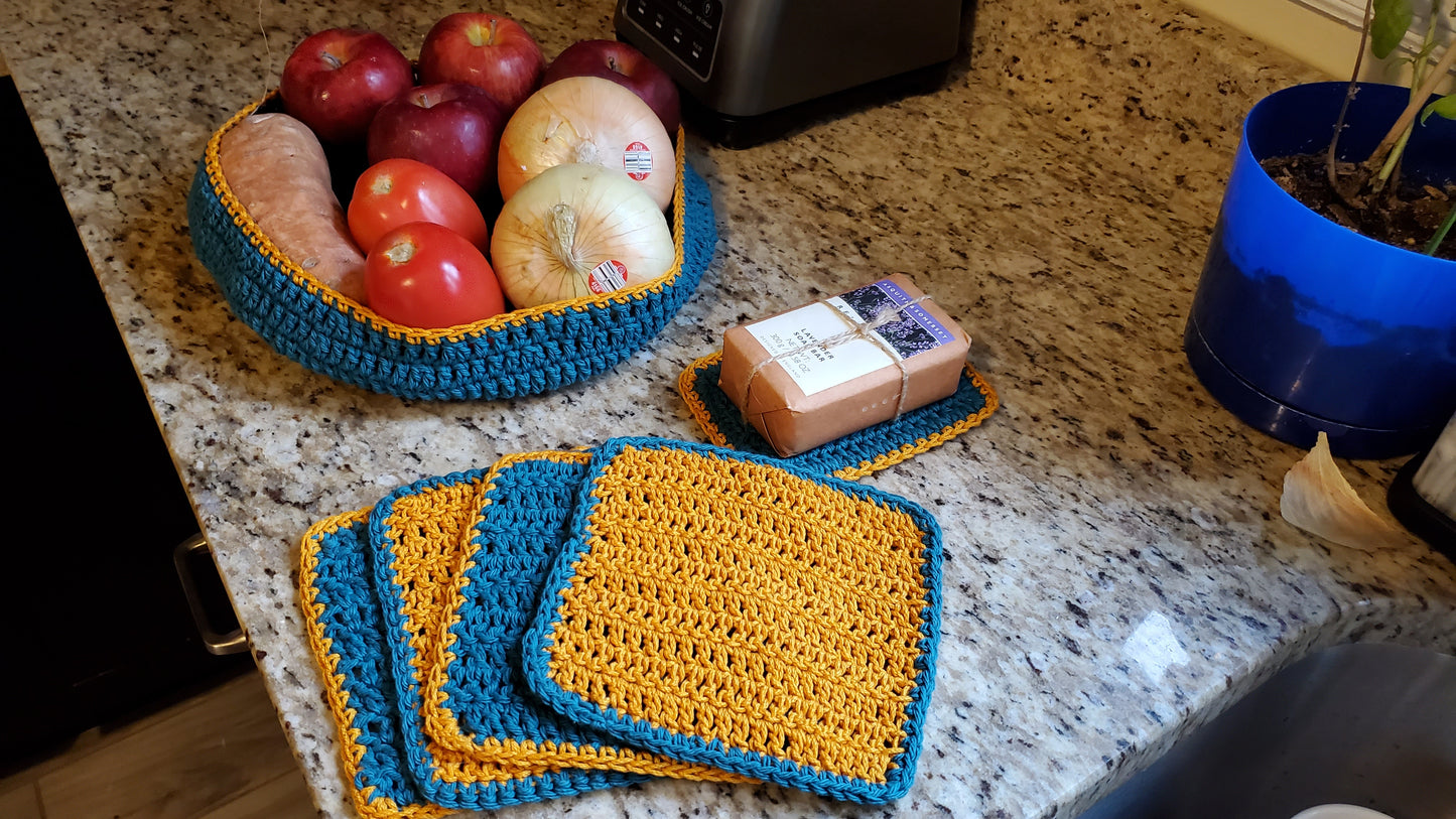 Blue and Gold Fruit Bowl Set