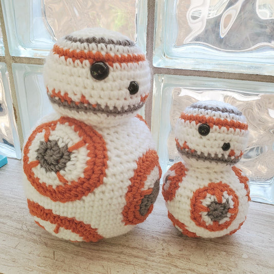 Large Droid Amigurumi